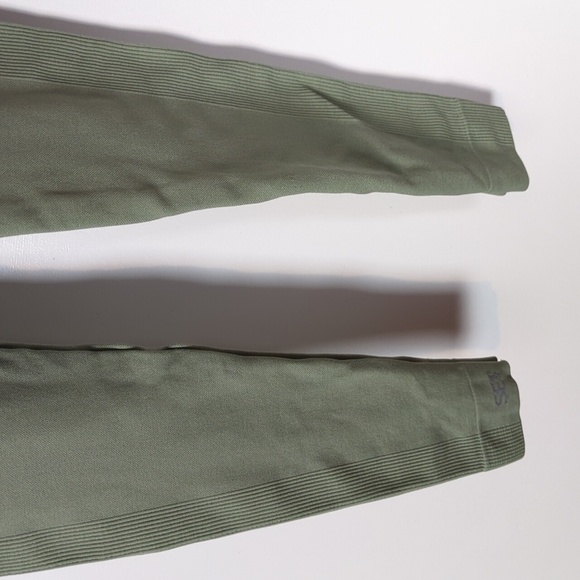 Set Active Cropped Leggings - Picture 6 of 7